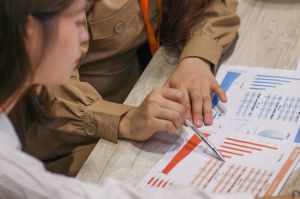 勞務(wù)派遣的優(yōu)勢與挑戰(zhàn)：企業(yè)如何正確選擇